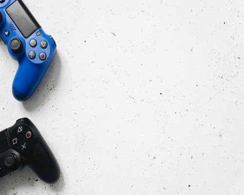 Console and controller exhibition